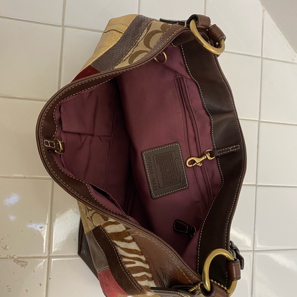 Nice Coach Purse - Picture 5 of 5